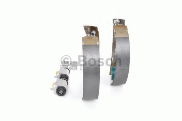 Тормозные колодки барабанные BOSCH 0 204 114 669 Тормозные колодки барабанные BOSCH 0 204 114 669