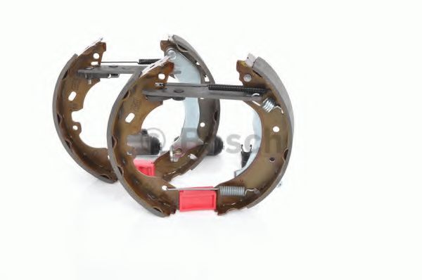 Тормозные колодки барабанные BOSCH 0 204 114 595 Тормозные колодки барабанные BOSCH 0 204 114 595