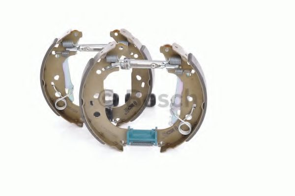 Тормозные колодки барабанные BOSCH 0 204 114 656 Тормозные колодки барабанные BOSCH 0 204 114 656