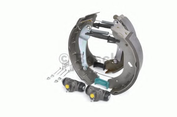 Тормозные колодки барабанные BOSCH 0 204 114 194
