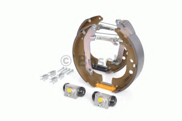 Тормозные колодки барабанные BOSCH 0 204 114 661 Тормозные колодки барабанные BOSCH 0 204 114 661