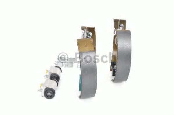 Тормозные колодки барабанные BOSCH 0 204 114 668