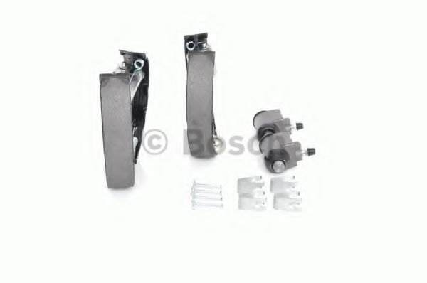 Тормозные колодки барабанные BOSCH 0 204 114 586