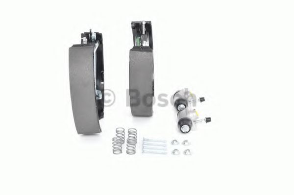 Тормозные колодки барабанные BOSCH 0 204 114 682