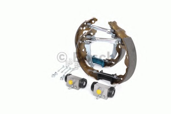 Тормозные колодки барабанные BOSCH 0 204 114 151