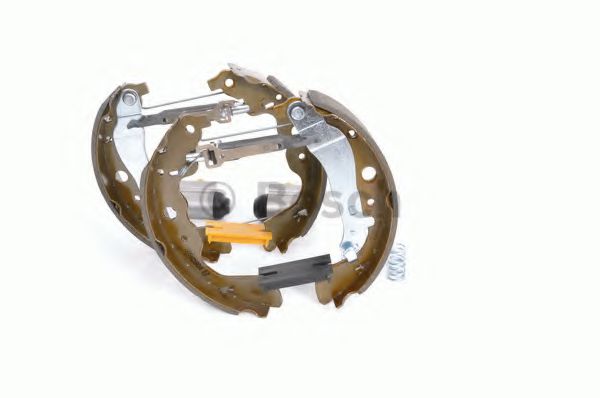 Тормозные колодки барабанные BOSCH 0 204 114 197 Тормозные колодки барабанные BOSCH 0 204 114 197