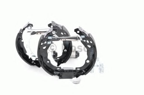 Тормозные колодки барабанные BOSCH 0 204 114 658 Тормозные колодки барабанные BOSCH 0 204 114 658