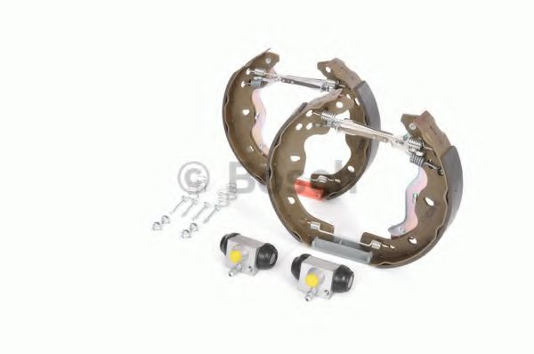 Тормозные колодки барабанные BOSCH 0 204 114 678 Тормозные колодки барабанные BOSCH 0 204 114 678