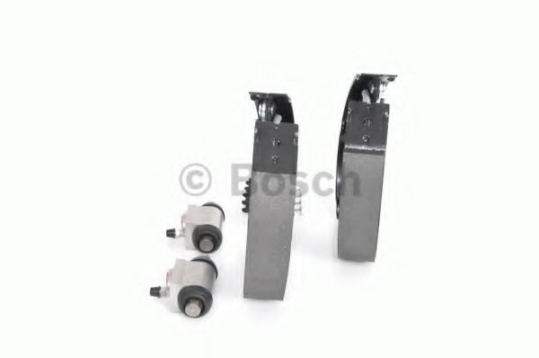 Тормозные колодки барабанные BOSCH 0 204 114 665 Тормозные колодки барабанные BOSCH 0 204 114 665