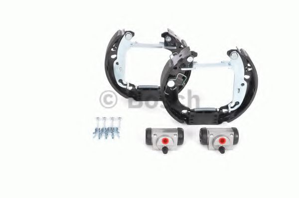Тормозные колодки барабанные BOSCH 0 204 114 620