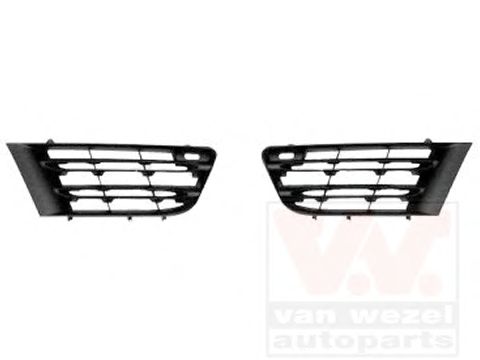 Решетка радиатора RENAULT 7701477306