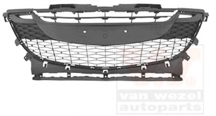 Решетка переднего бампера MAZDA BCW8501T1C