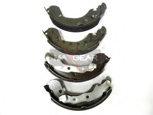 Тормозные колодки барабанные MAXGEAR 19-0316