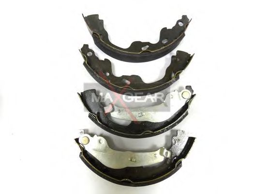 Тормозные колодки барабанные MAXGEAR 19-0317