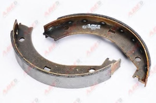 Тормозные колодки барабанные ABE CRB002ABE