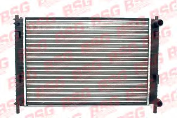 Радиатор охлаждения двигателя BSG BSG 30-520-008