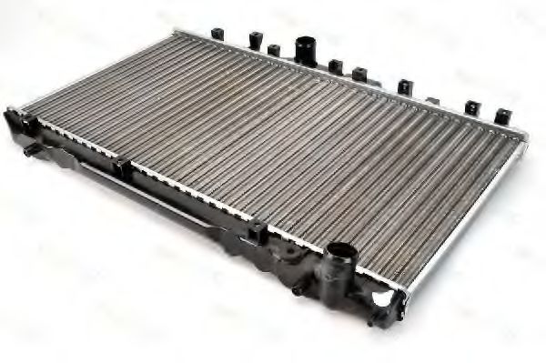 Радиатор охлаждения двигателя THERMOTEC D72035TT Радиатор охлаждения двигателя THERMOTEC D72035TT
