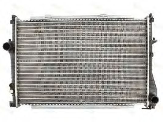 Радиатор охлаждения двигателя THERMOTEC D7B004TT Радиатор охлаждения двигателя THERMOTEC D7B004TT