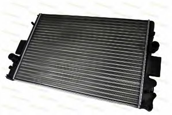 Радиатор охлаждения двигателя THERMOTEC D7E004TT