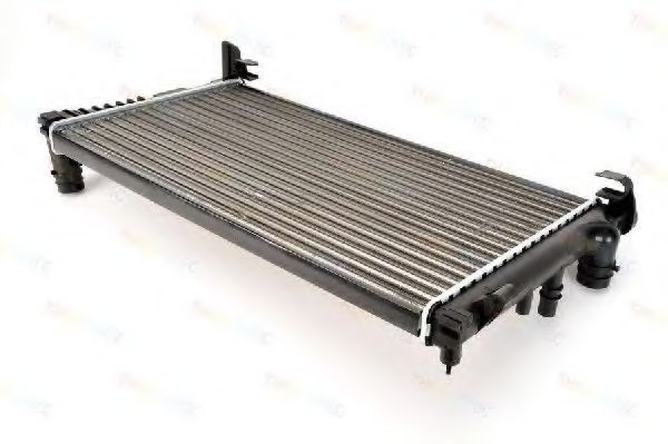 Радиатор охлаждения двигателя THERMOTEC D7F029TT Радиатор охлаждения двигателя THERMOTEC D7F029TT