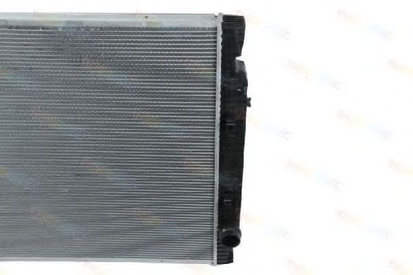 Радиатор охлаждения двигателя THERMOTEC D7IV002TT
