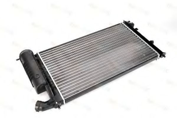 Радиатор охлаждения двигателя THERMOTEC D7P018TT Радиатор охлаждения двигателя THERMOTEC D7P018TT