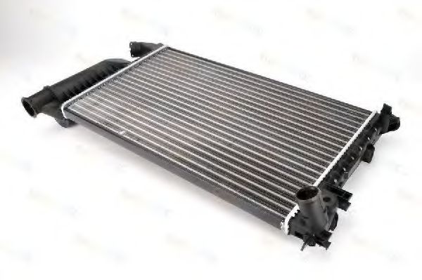 Радиатор охлаждения двигателя THERMOTEC D7P018TT Радиатор охлаждения двигателя THERMOTEC D7P018TT