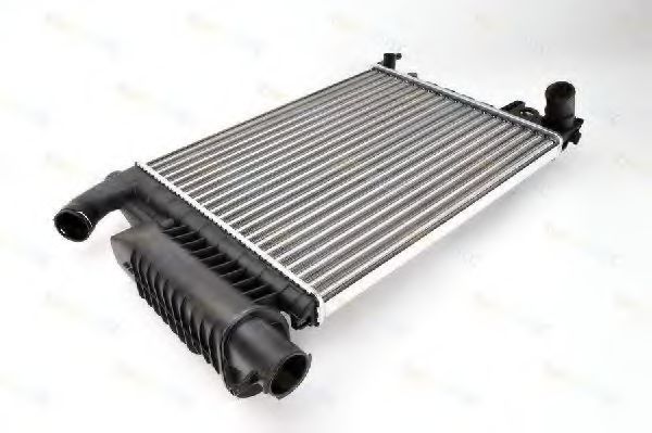 Радиатор охлаждения двигателя THERMOTEC D7P041TT Радиатор охлаждения двигателя THERMOTEC D7P041TT
