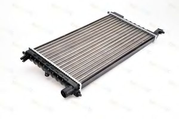 Радиатор охлаждения двигателя THERMOTEC D7P042TT Радиатор охлаждения двигателя THERMOTEC D7P042TT