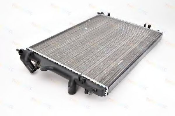 Радиатор охлаждения двигателя THERMOTEC D7R035TT Радиатор охлаждения двигателя THERMOTEC D7R035TT