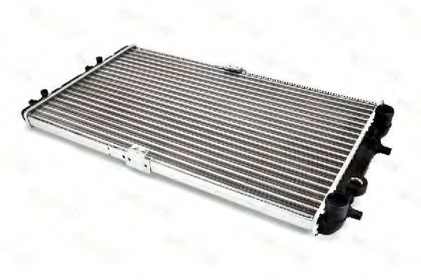 Радиатор охлаждения двигателя THERMOTEC D7W006TT Радиатор охлаждения двигателя THERMOTEC D7W006TT