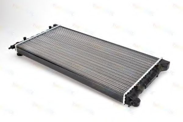 Радиатор охлаждения двигателя THERMOTEC D7W045TT Радиатор охлаждения двигателя THERMOTEC D7W045TT