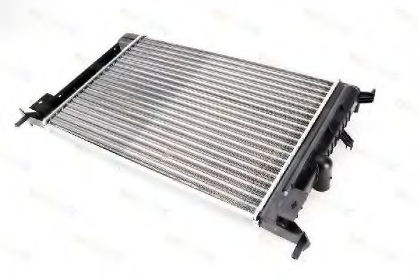 Радиатор охлаждения двигателя THERMOTEC D7X059TT Радиатор охлаждения двигателя THERMOTEC D7X059TT