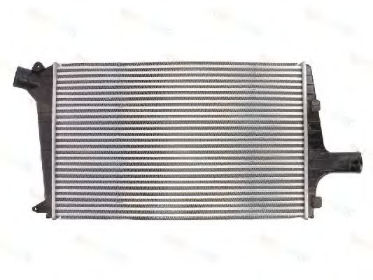 Интеркулер THERMOTEC DAA004TT