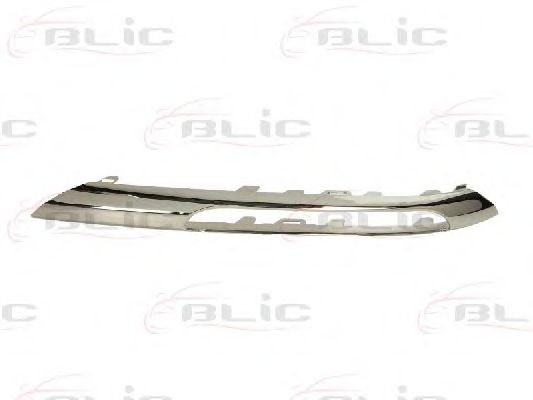 Накладка бампера MERCEDES-BENZ 2128851574