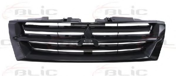 Решетка радиатора MITSUBISHI MR387981