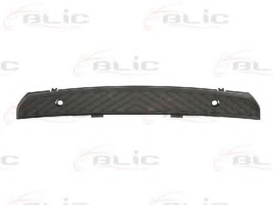 Накладка бампера MERCEDES-BENZ 90688500539051