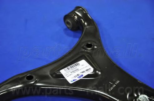 Рычаг подвески Hyundai/Kia 545003S000 Рычаг подвески Hyundai/Kia 545003S000