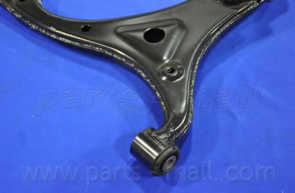 Рычаг подвески Hyundai/Kia 545003S000 Рычаг подвески Hyundai/Kia 545003S000
