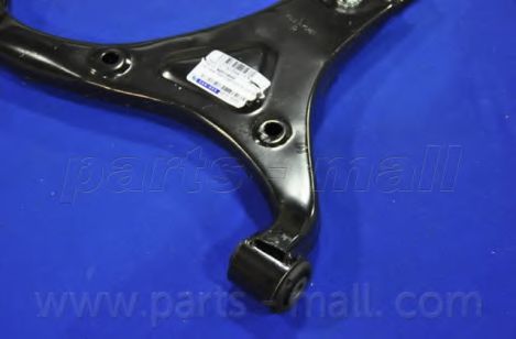 Рычаг подвески Hyundai/Kia 545013S000 Рычаг подвески Hyundai/Kia 545013S000