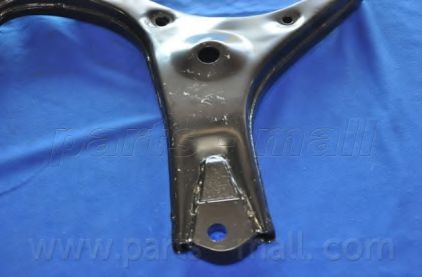 Рычаг подвески PARTS-MALL CA-K036
