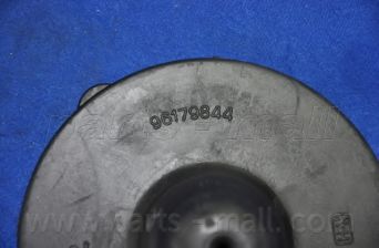 Втулка рессоры GM 96179844 Втулка рессоры GM 96179844