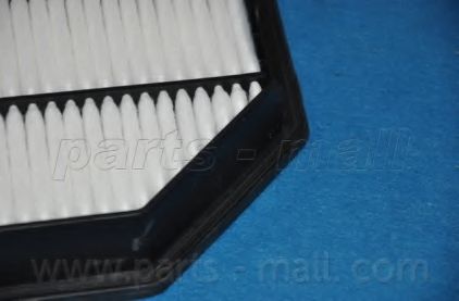 Воздушный фильтр PARTS-MALL PAA-084