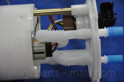 Топливный насос PARTS-MALL PDC-M009