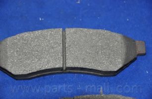 Тормозные колодки PARTS-MALL PKC-017