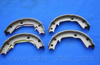 Тормозные колодки барабанные PARTS-MALL PLA-039
