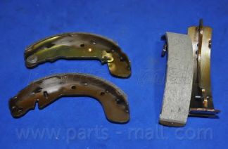Тормозные колодки барабанные PARTS-MALL PLC-009