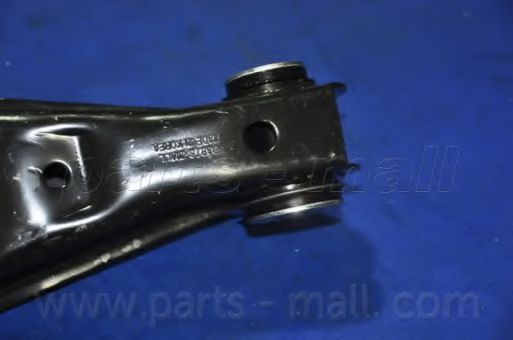 Рычаг подвески Hyundai/Kia 0S08334350B Рычаг подвески Hyundai/Kia 0S08334350B