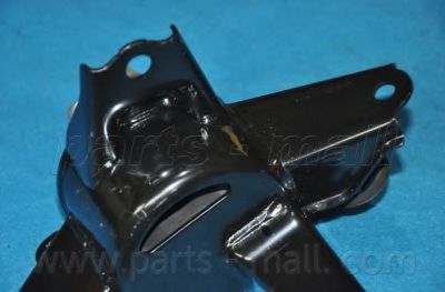 Подушка двигателя PARTS-MALL PXCMA-004B3