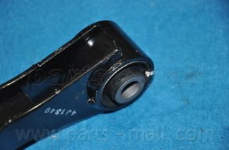 Подушка двигателя PARTS-MALL PXCMC-008D Подушка двигателя PARTS-MALL PXCMC-008D